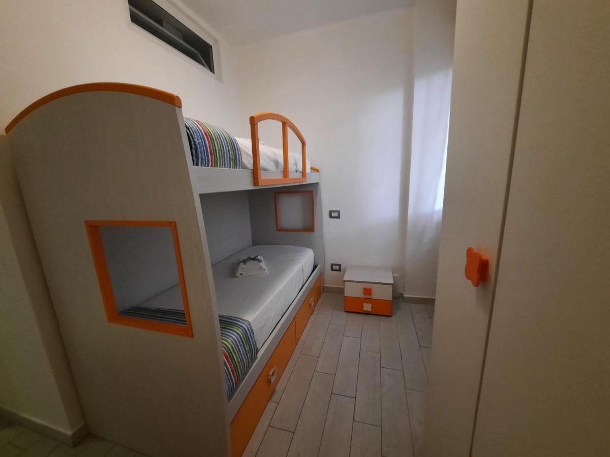 Casa Vacanze Mary Carrara Buitenkant foto