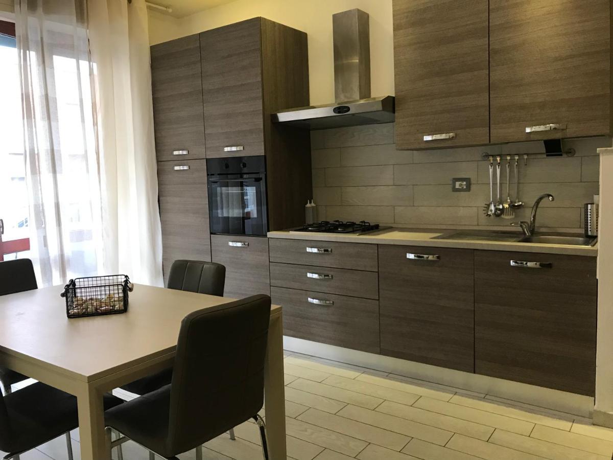 Casa Vacanze Mary Carrara Buitenkant foto