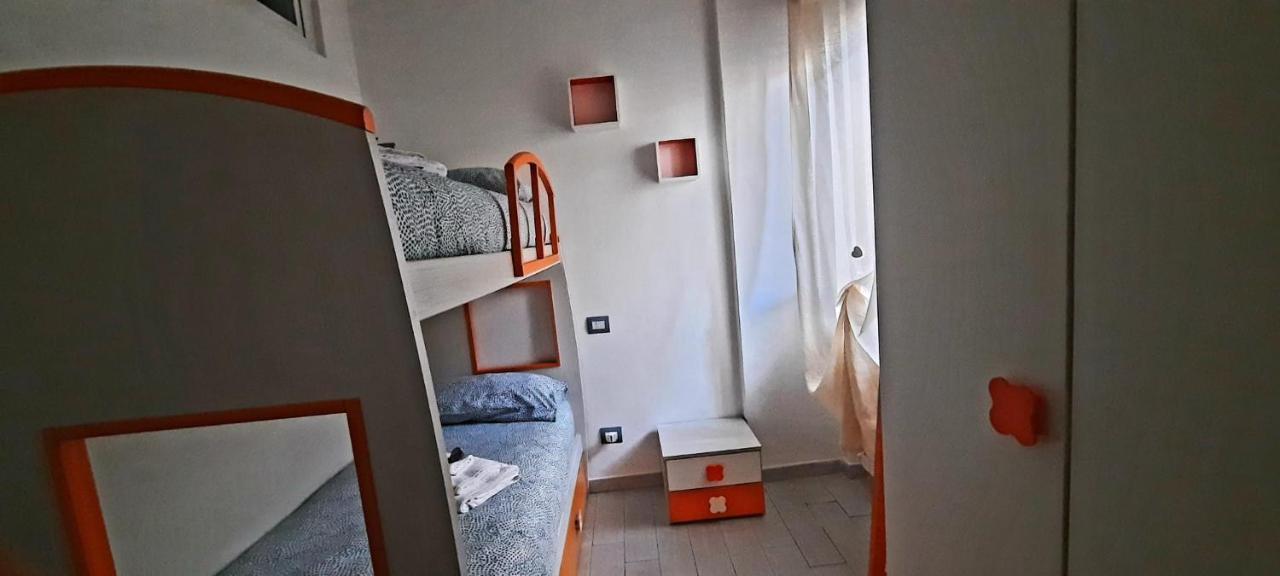 Casa Vacanze Mary Carrara Buitenkant foto